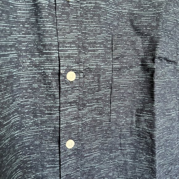 NWT! Navy Blue Cotton Short Sleeve Button Down // Lee Men's Size L - Picture 4 of 7